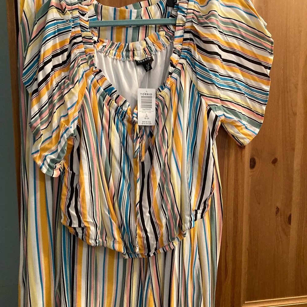 NWT 2 piece skirt set